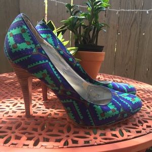 Jessica Simpson Aztec patterned heels